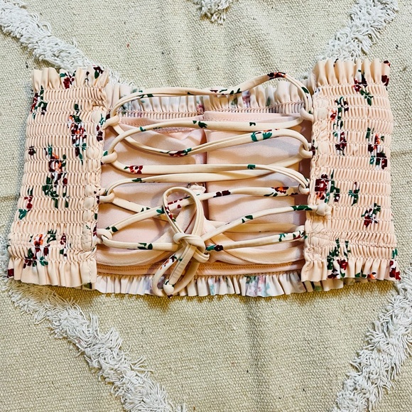 🦙Bandaeu Floral Wire Bikini Top🦙 - Picture 2 of 4